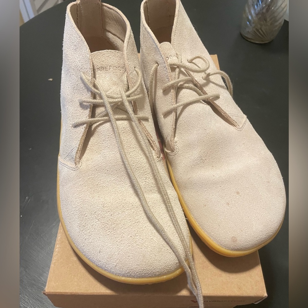 Vivo barefoot Gobi III Suede Men’s sandstone size 42eu, men’s size 9 US